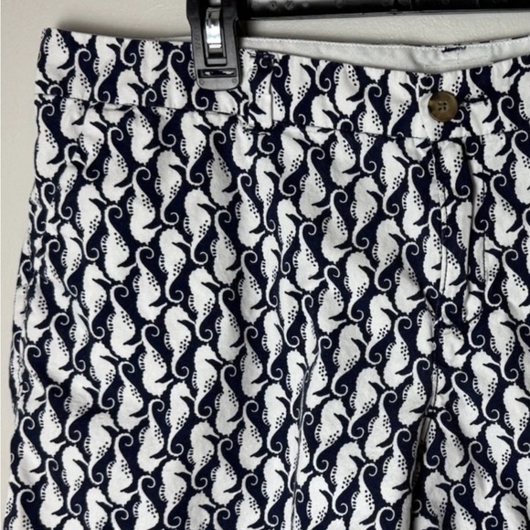 Old Navy Women’s Shorts Size 16 Seahorses Navy Blue White Cotton Pockets Casual - Picture 3 of 7